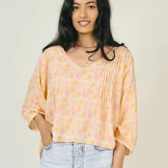 Jackson Rowe FLUTTERSHY TOP - Picture 1 of 2